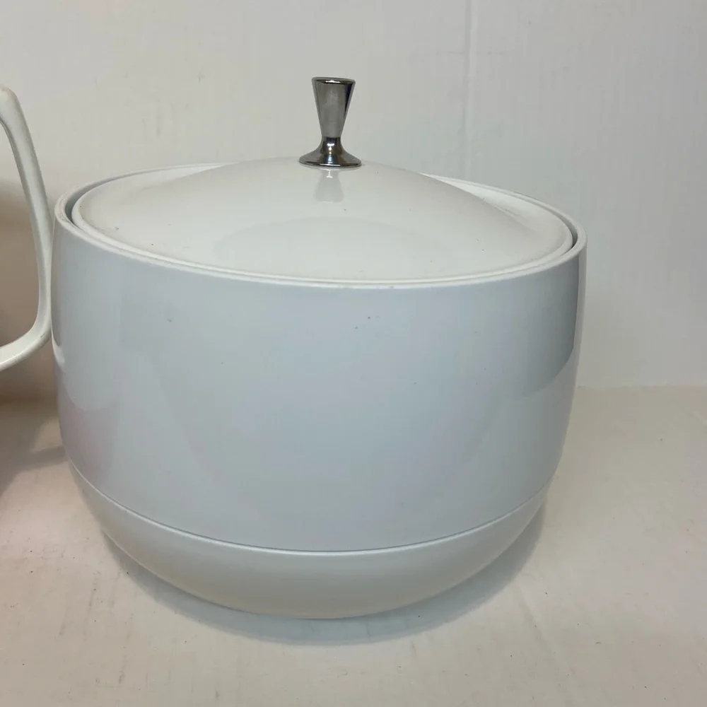 Mid Century Modern Pitcher and Ice bucket - Picture 3 of 13